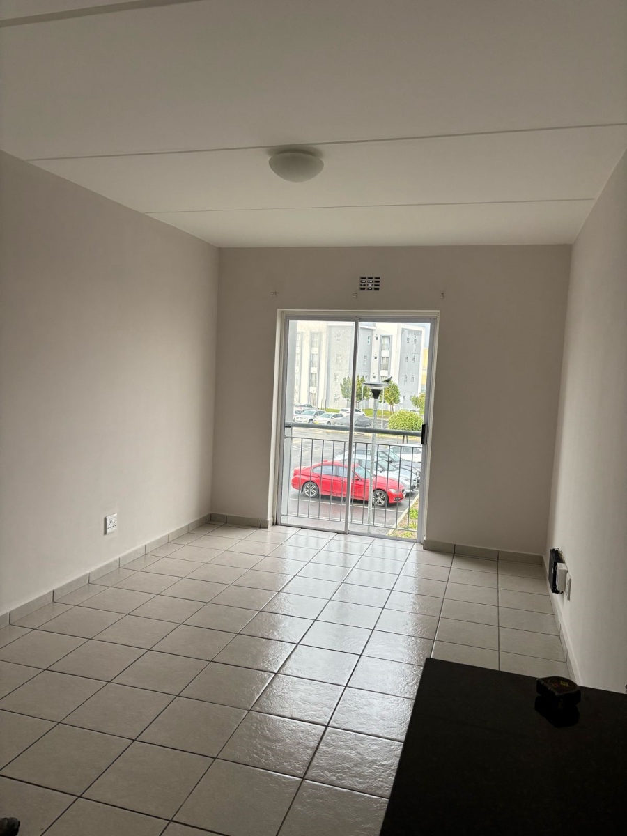 To Let 2 Bedroom Property for Rent in Glenhaven Western Cape